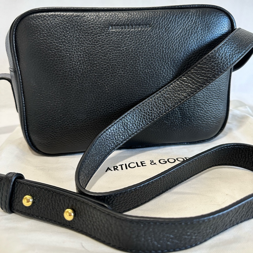 Article & Goods Leather Camera Bag - Black